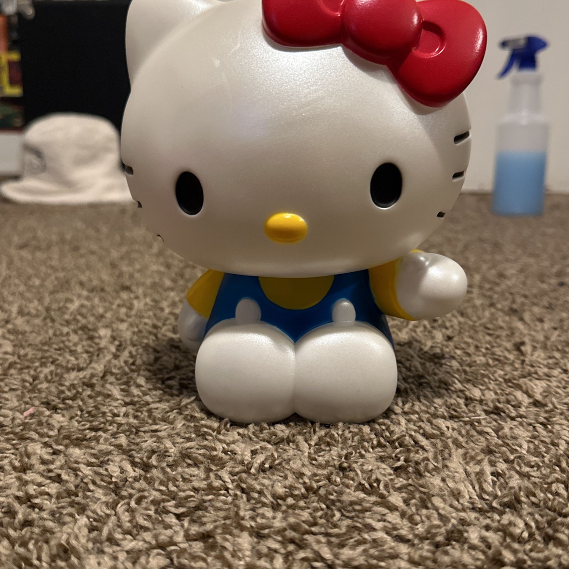 Hello Kitty Bank 