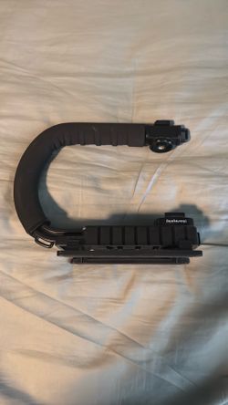 Handheld camera tripod