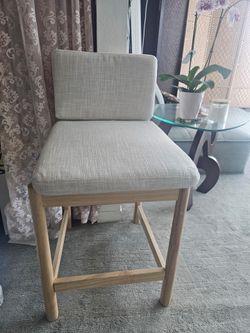 Bar chairs 2ft 1inch tall nice cushion
