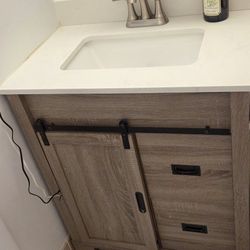 Bathroom Vanity with Sink (30" W x 20" D x 35" H) – Great Condition