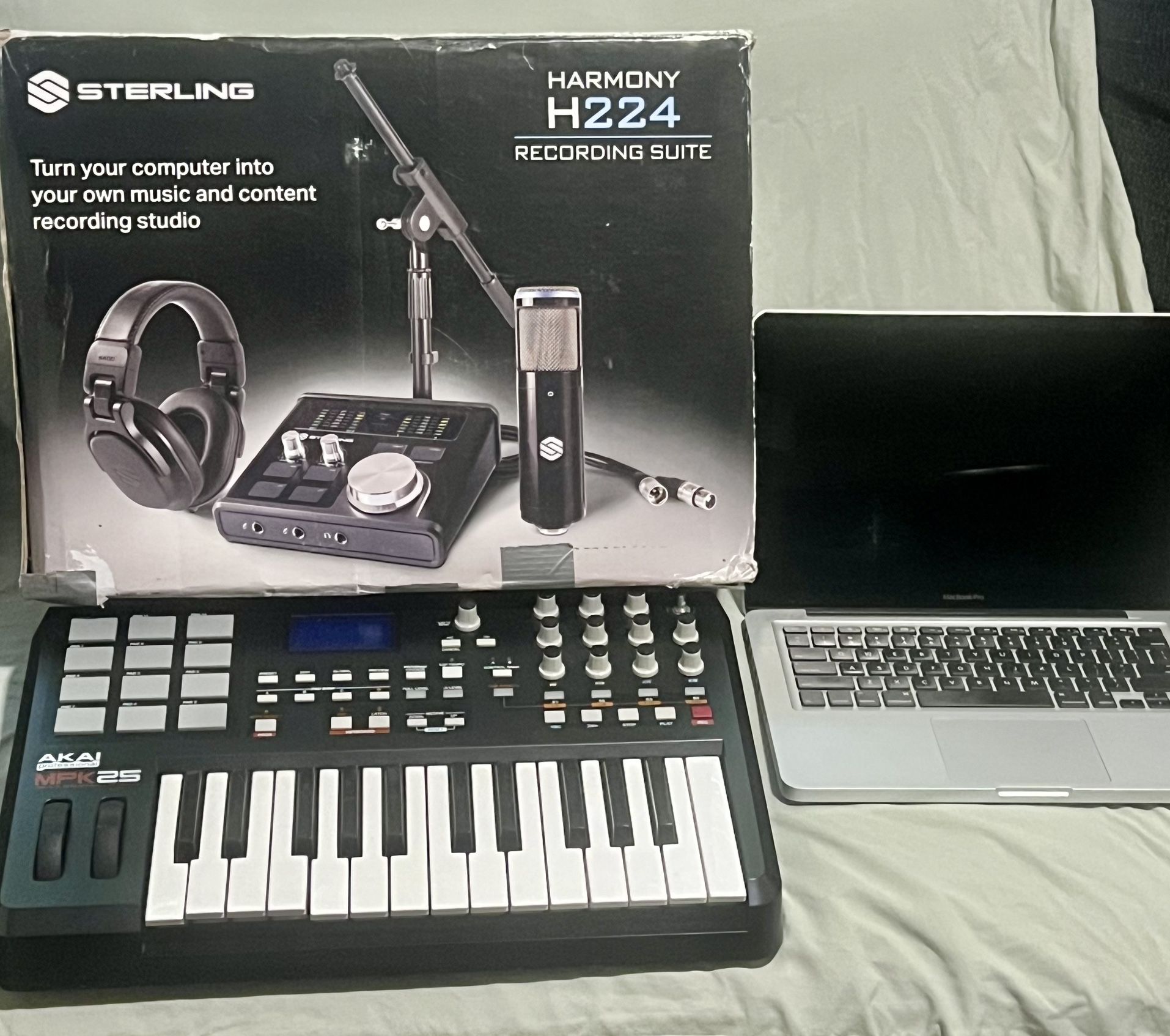 Studio Equipment 2012 MacBook Pro I7 Processor With Box