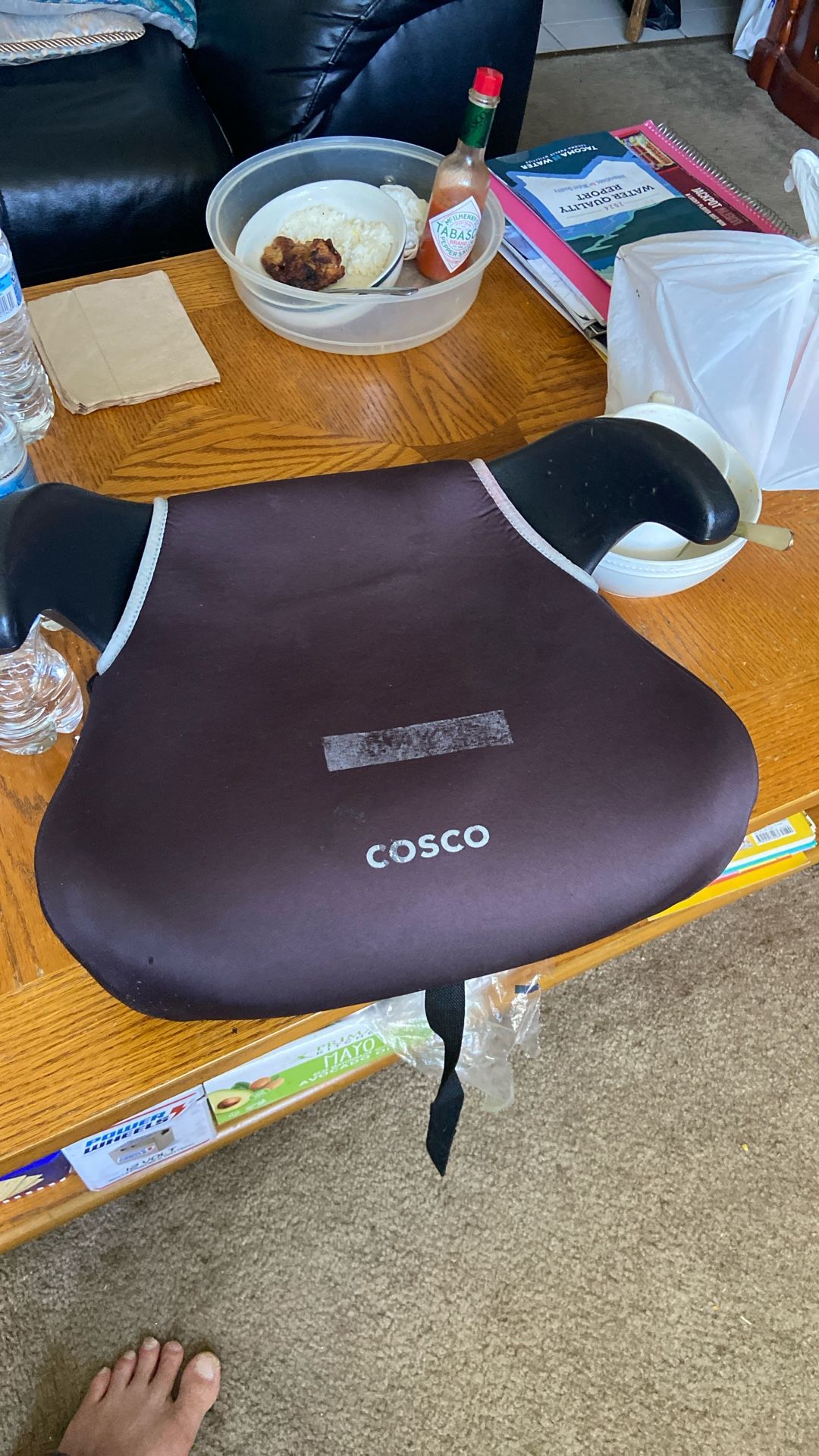Cosco Toddler Booster Seat Expire 2032.  Price 15$. Pick. E.  72 and Grand View. E. Tacoma 