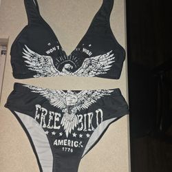 New, Only Tried On, "FREE BIRD" blk/white S/M Bikini