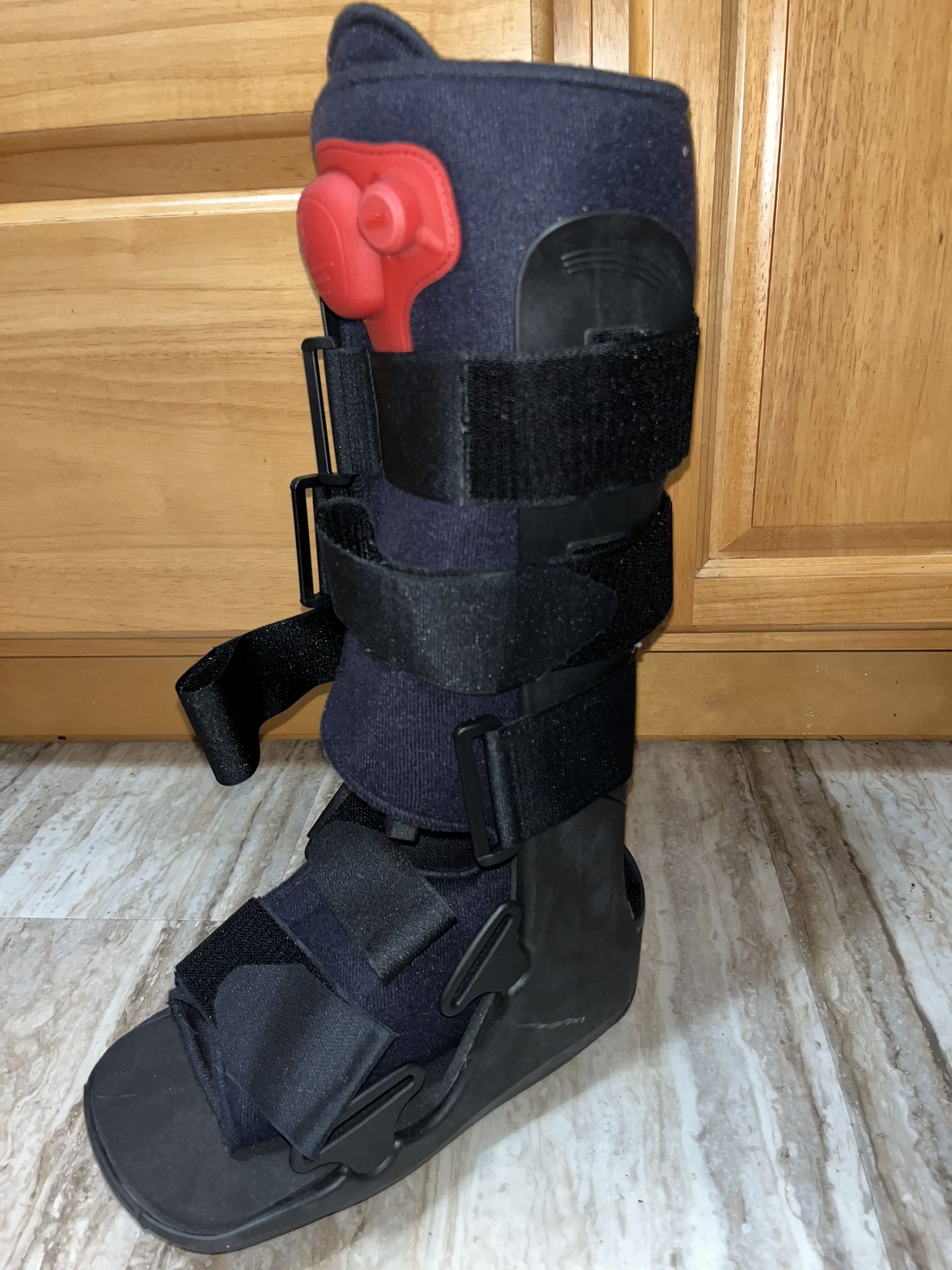 Medical Boot Knee High Size Small