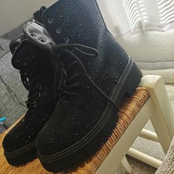 Black boots rhinestones