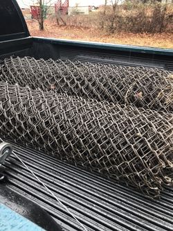 Stainless steel vinyl coated chain linked fence