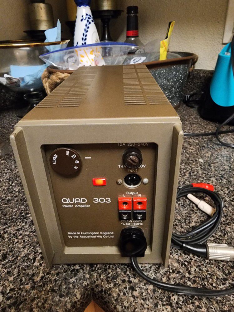 Quad Vintage Power Amplifier 