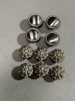 10 assorted knobs in 2 different styles . Hardware not included 