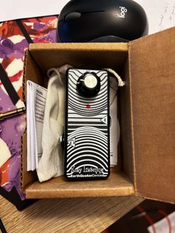 EarthQuaker Easy Listening headphone amp