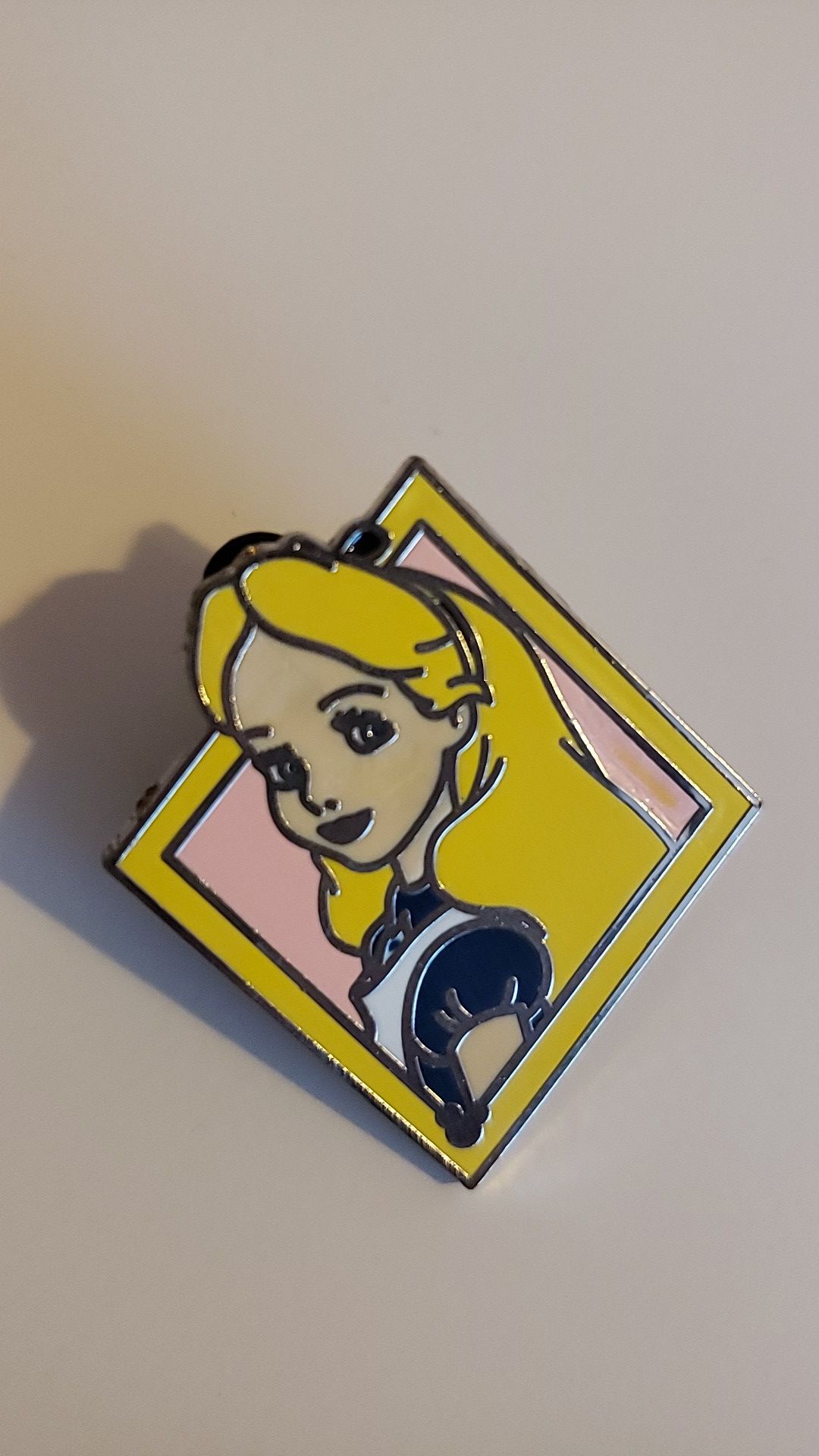 Disney Alice pin