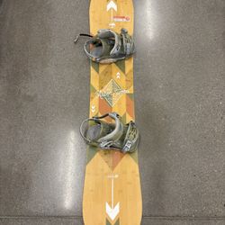 Arbor Swoon 144CM Woman’s Snowboard Includes Ride Bindings