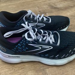 Brooks Glycerin 20 Women’s Sneakers.  Size 9