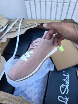 Womens shoes