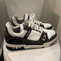 Louis Vuitton ￼