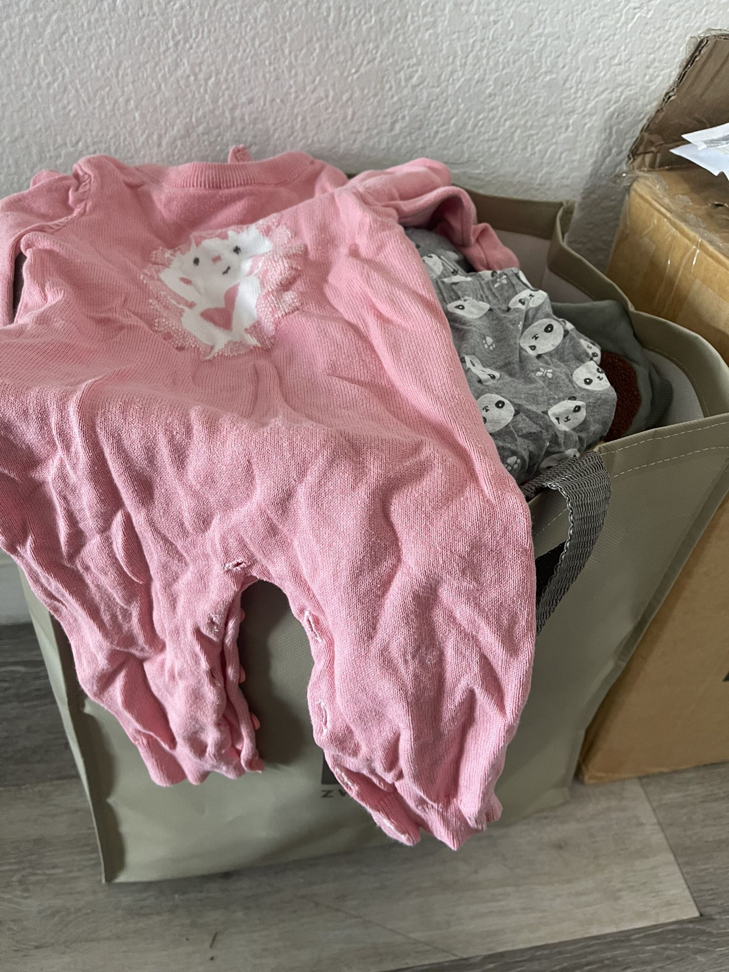 Free Baby Girl Clothes & Plastic Dresser
