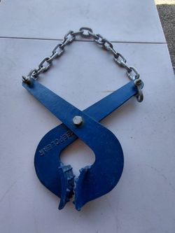Pallet puller