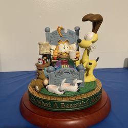 Garfield: Danbury Mint Music Box, Oh What a Beautiful Morning