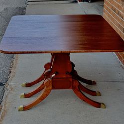 Vintage Mahogany Duncan Phyfe–Style Drop-Leaf Dining Table – $400 