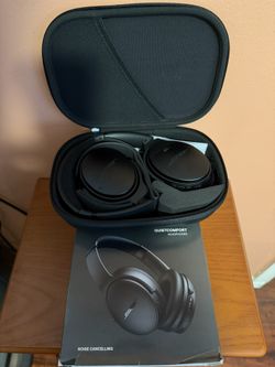BOSE - Headphone / Quiet Comfort -Noise Cancelling
