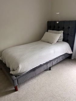 Twin bed with mattress!!!