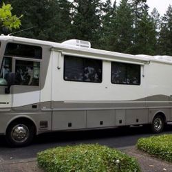 1999 Fleetwood Southwind Class A RV