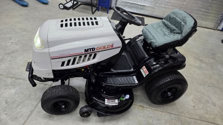 Riding Mower Ready To Mow Today 22hp 42" cut