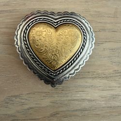 Belt buckle Heart.