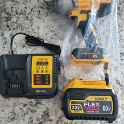 New Dewalt Dcf-900 Set W/FlexVolt 9AH Battery & Charger