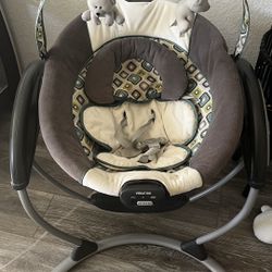 Graco Baby Swing