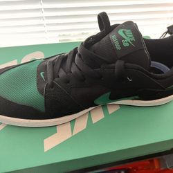 Nike SB Alleyoop Size 9