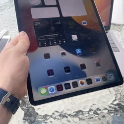 2021 iPad Pro 12.9” M1 Chip 256GB WiFi 