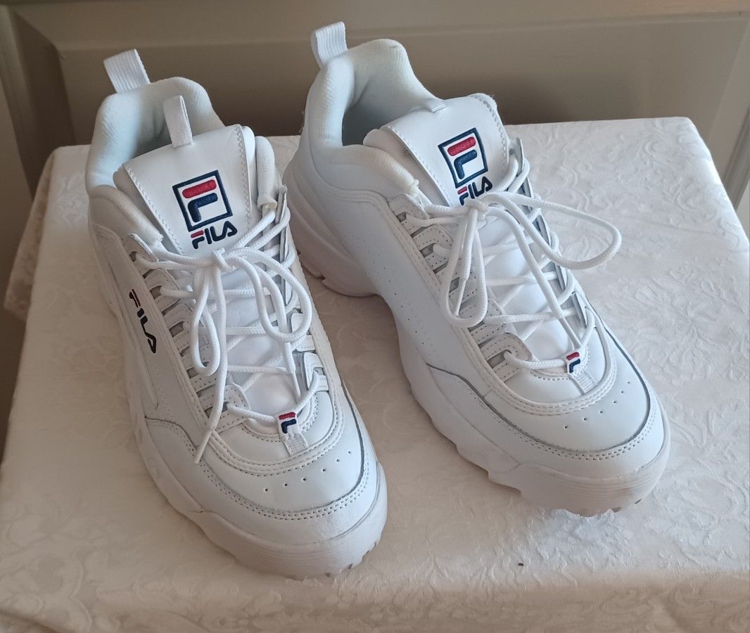 Fila Men's Disruptor II Premium Shoes White/Navy/Red FWO1655-111~Mens 10 1/2 NWD