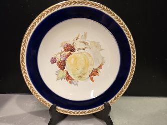 Vintage Crown Ducal plates, Set of 5