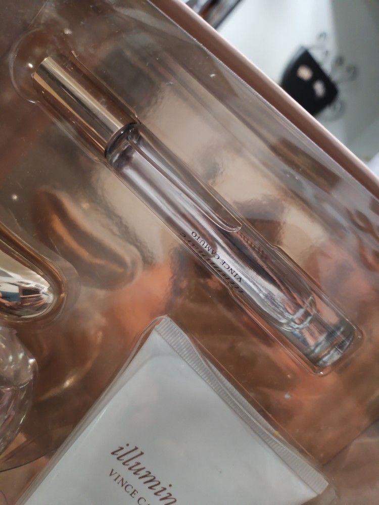 ILLUMINARE VINCE CAMUTO