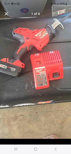 Milwaukee M18 Sawzall 