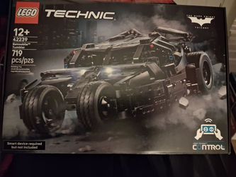 LEGO Technic Batmobile Tumbler Set 42239