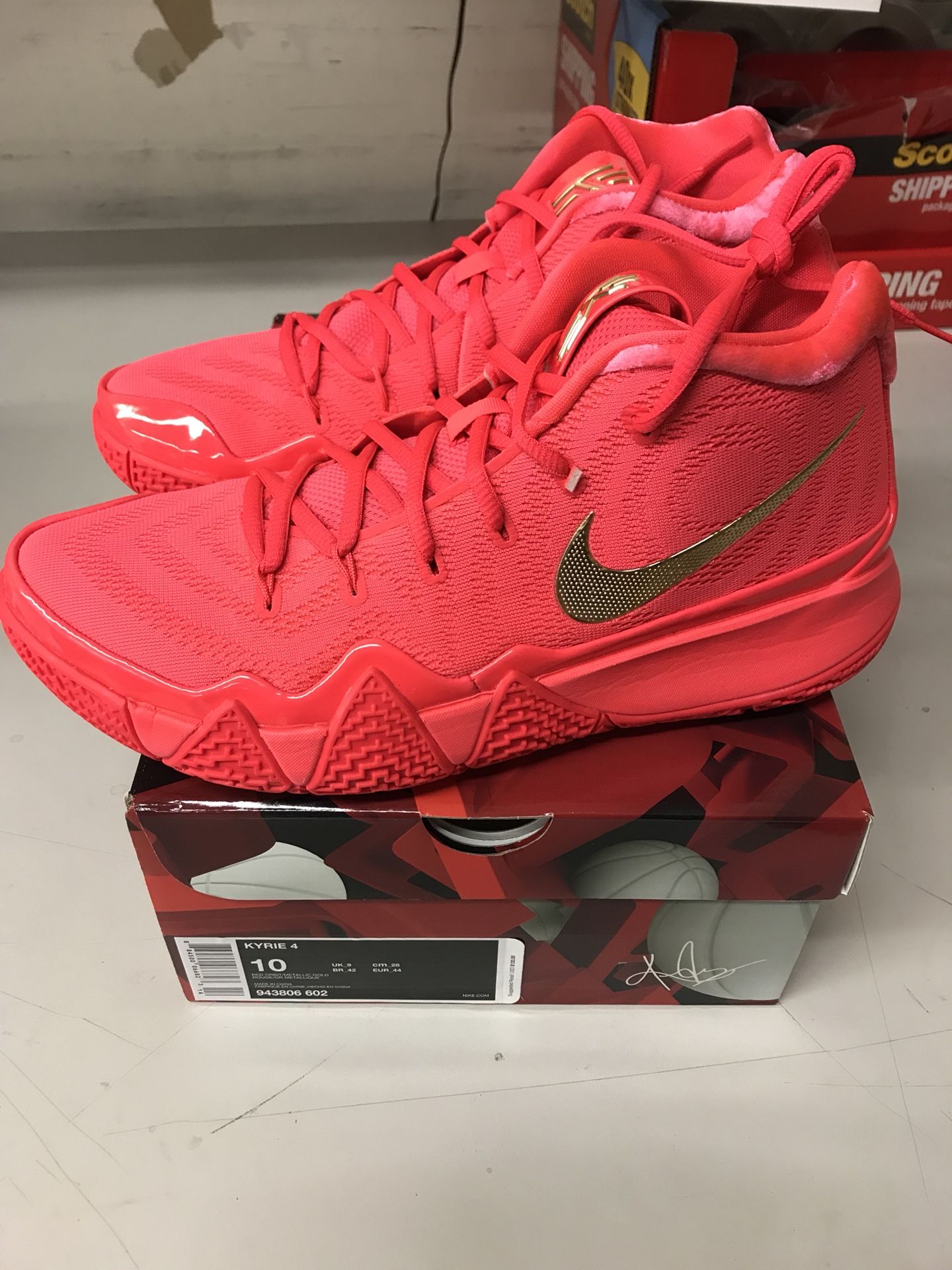 Kyrie 4 red outlet carpet canada