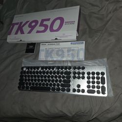 Brand New Eweadn TK950 Keyboard