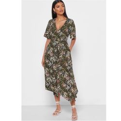Brand New Woman’s Banana Republic brand Tiger Print Midi Wrap Dress Up For Sale