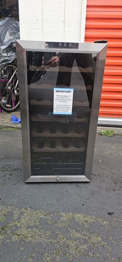 Ivation 24 Bottle Compressor Wine Cooler Refrigerator