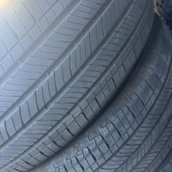 3 Michelin tires 225/60/18