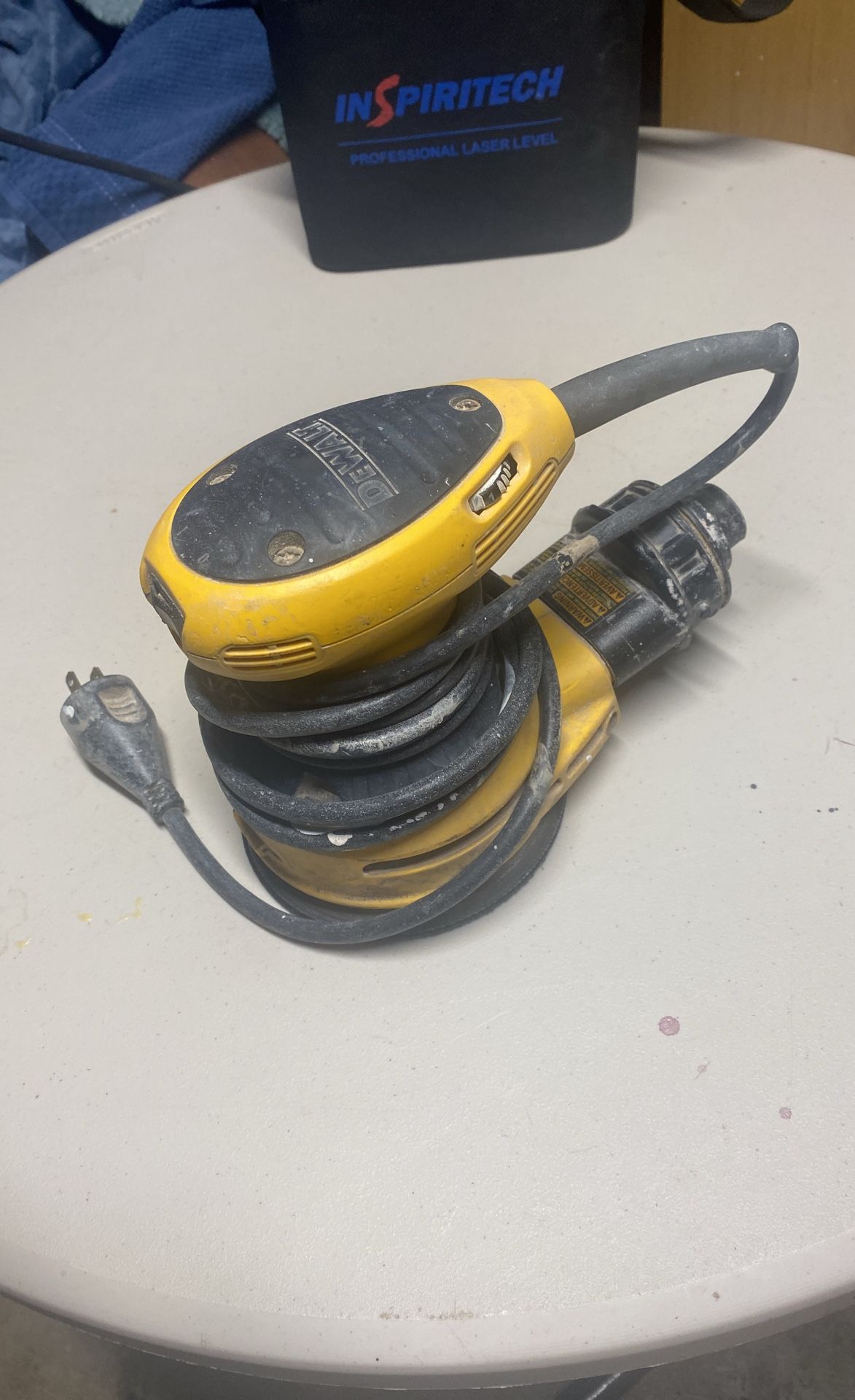 DeWalt Sander