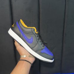 Jordan 1 Low Dark Concord