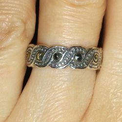Very Pretty Solid Sterling Silver Genuine Marcasite Ring!!!