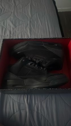 Black cat size 9