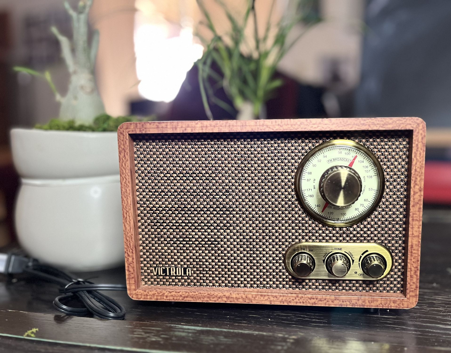 New! Retro Bluetooth Radio