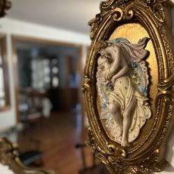 Antique Victorian Luxurious Wall Mirror 
