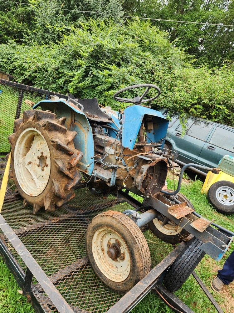 Mitsubishi D1800 Tractor For Parts Ke95 Ke 95