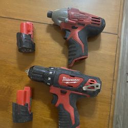 Drills M12 Con 2 Baterías Buenas Condiciones 