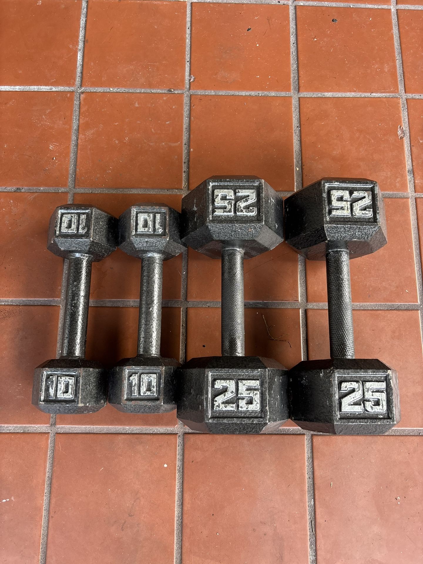 Pair of dumbells 10s 25s